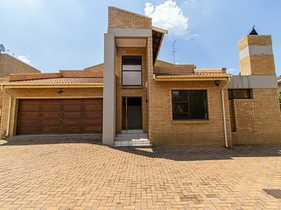 4 Bedroom Townhouse For Sale in Alberton - moSJ.webp