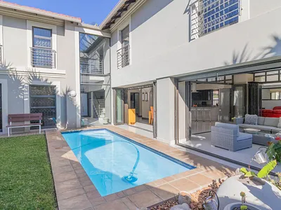 4 Bedroom House For Sale in Aspen Hills Nature Estate, Johannesburg - 4Fy6.webp