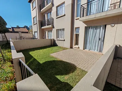 1 Bedroom Townhouse For Sale in Klippoortjie, Boksburg - YVdJ.webp