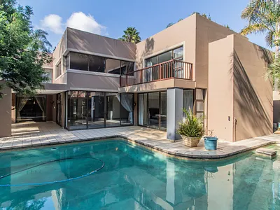 4 Bedroom House For Sale in Bedfordview - AzOS.webp