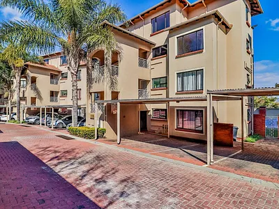 2 Bedroom Apartment For Sale in Sandton - hZLj.webp
