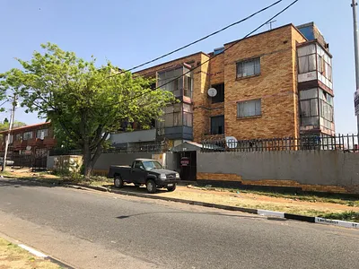 9 Bedroom Apartment For Sale in Johannesburg - 5CX4.webp