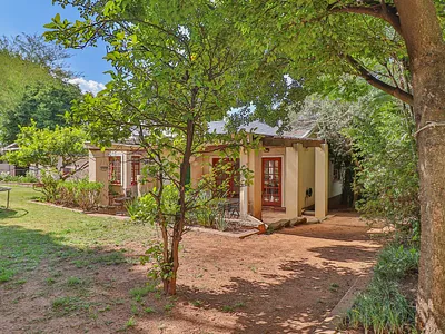 3 Bedroom House For Sale in Lakeside, Edenvale - uCeV.webp