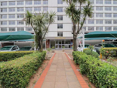 1 Bedroom Apartment For Sale in Bedfordview - Xk3l.webp