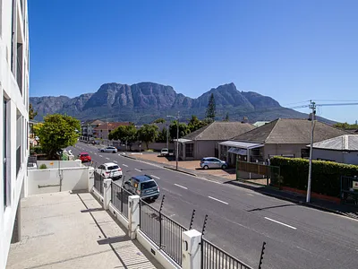 2 Bedroom Apartment For Sale in Cape Town - mKM9.webp