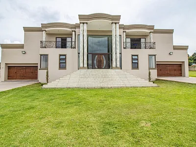 5 Bedroom House For Sale in Walkerville - TQ4g.webp