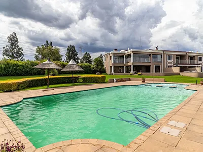 2 Bedroom Townhouse For Sale in Vereeniging - SaMw.webp