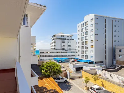 2 Bedroom Apartment To Rent in Cape Town - ZksK.webp