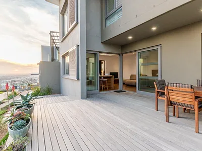 4 Bedroom House For Sale in Somerset West - ck8o.webp