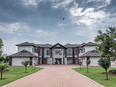7 Bedroom House For Sale in Oranjeville - gkSG.webp