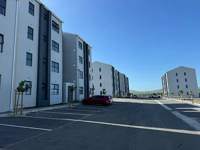 2 Bedroom Apartment To Rent in Milnerton - lNlR.webp