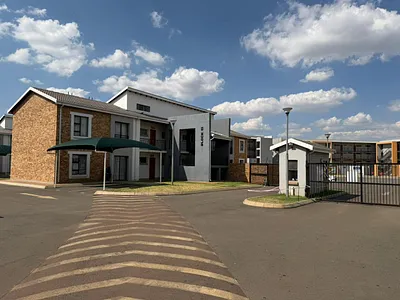 2 Bedroom Apartment For Sale in Soweto - rudh.webp