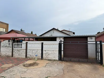 3 Bedroom House For Sale in Johannesburg - KxHD.webp