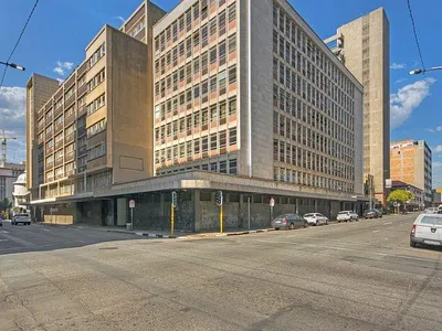 2 Bedroom Apartment For Sale in Johannesburg - img