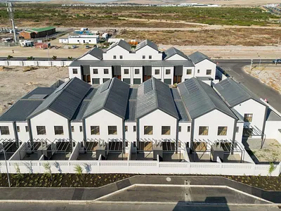 3 Bedroom Townhouse To Rent in Blouberg - IVkj.webp