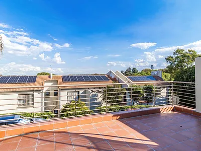 2 Bedroom Townhouse For Sale in Johannesburg - IHG1.webp