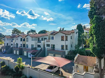 2 Bedroom Townhouse For Sale in Johannesburg - uv8x.webp