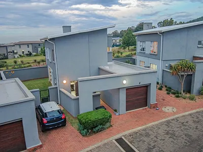 3 Bedroom Townhouse For Sale in Eye Of Africa, Eikenhof - la2i.webp