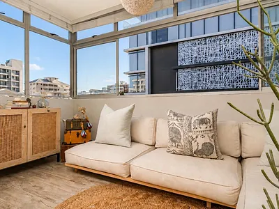 3 Bedroom Apartment For Sale in Cape Town - FcHh.webp