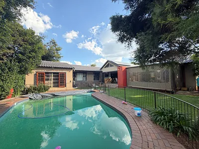 4 Bedroom House To Rent in Johannesburg - 8C2N.webp