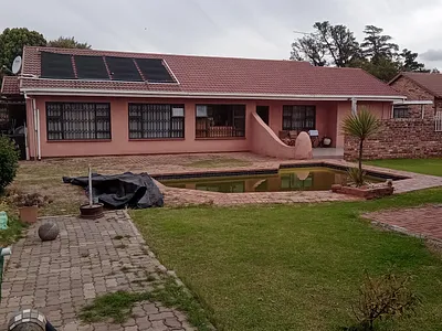 3 Bedroom House For Sale in Roodepoort - XMqr.webp