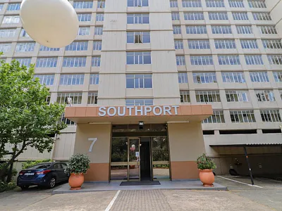1.5 Bedroom Apartment For Sale in Bedfordview - ZV2x.webp