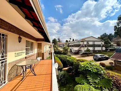 3 Bedroom Townhouse For Sale in Johannesburg - I8HF.webp