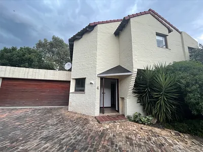3 Bedroom Apartment For Sale in Sandton - img