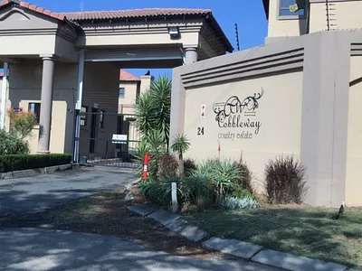 4 Bedroom Apartment For Sale in Sandton - img
