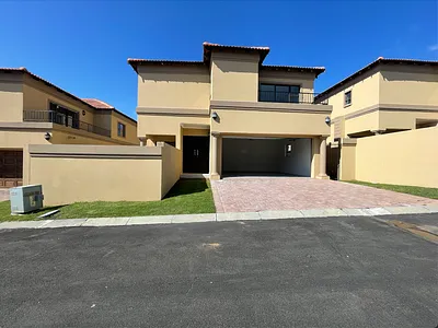 3 Bedroom Apartment For Sale in Sandton - img