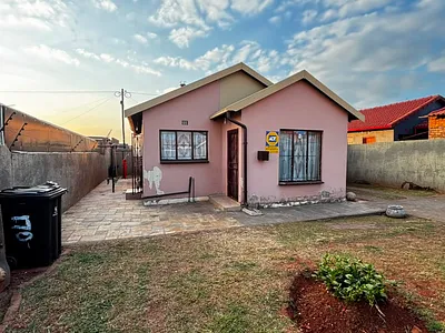 3 Bedroom House For Sale in Boksburg - 4AXQ.webp