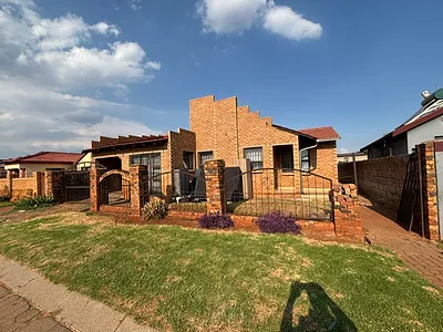 3 Bedroom House For Sale in Boksburg - zfuP.webp