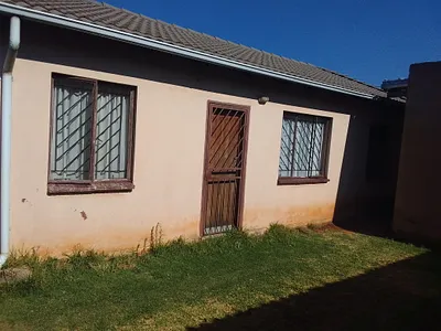 3 Bedroom House For Sale in Boksburg - KNA9.webp