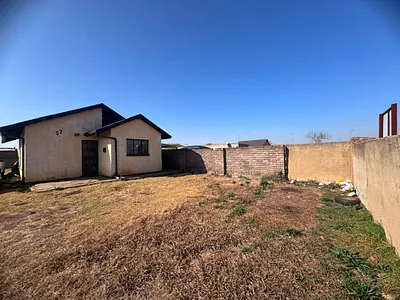 2 Bedroom House For Sale in Boksburg - br4f.webp