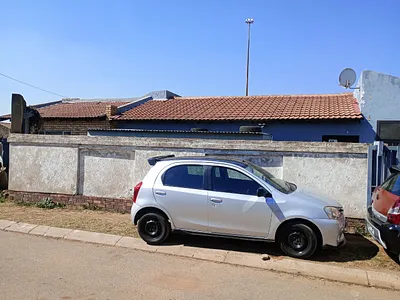 3 Bedroom House For Sale in Katlehong - D3Za.webp