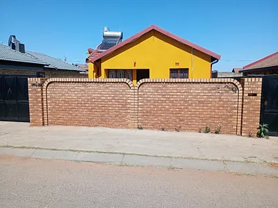 3 Bedroom House For Sale in Boksburg - ay3g.webp