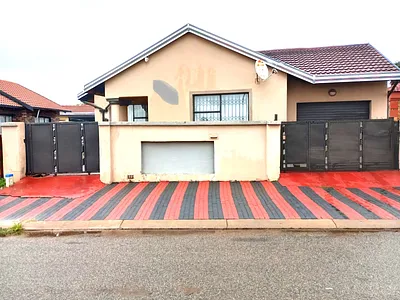 3 Bedroom House For Sale in Boksburg - Nt63.webp