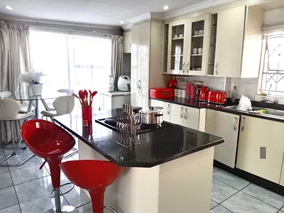 4 Bedroom House For Sale in Boksburg - jNQF.webp