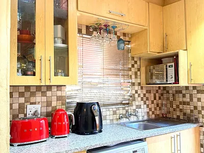 2 Bedroom House For Sale in Clayville, Midrand - Zepz.webp