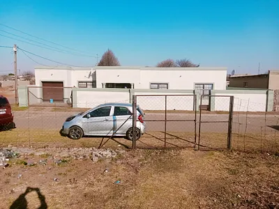 3 Bedroom House For Sale in Brakpan - img