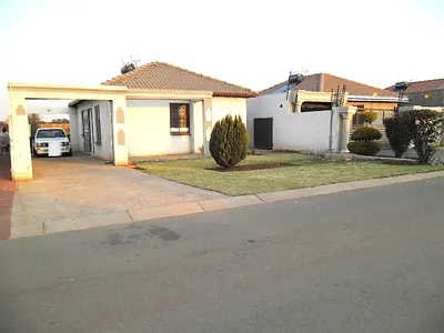 2 Bedroom House For Sale in Boksburg - V5HJ.webp