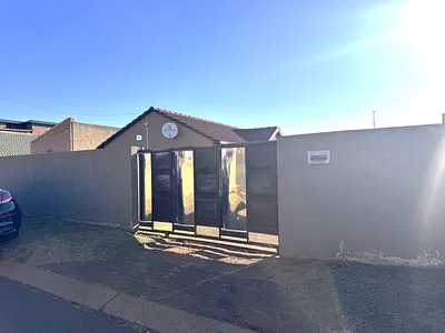 3 Bedroom House For Sale in Boksburg - dlE8.webp