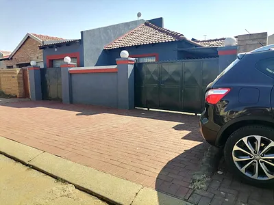 3 Bedroom House For Sale in Katlehong - WZTs.webp