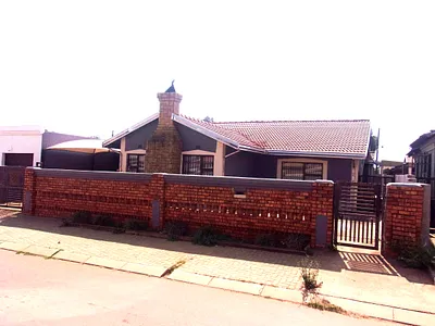 3 Bedroom House For Sale in Boksburg - 3cUV.webp