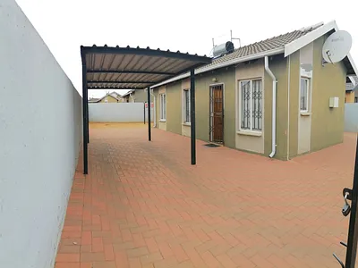 3 Bedroom House For Sale in Boksburg - AU8r.webp
