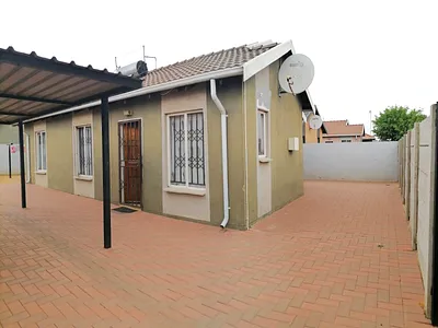3 Bedroom House For Sale in Boksburg - o0bC.webp