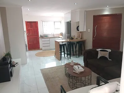 5 Bedroom House For Sale in Germiston - l41V.webp