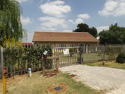 3 Bedroom House For Sale in Springs - CAkJ.webp