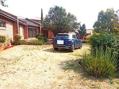 4 Bedroom House For Sale in Katlehong - QL4U.webp