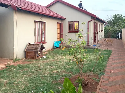 4 Bedroom House For Sale in Boksburg - 7otZ.webp